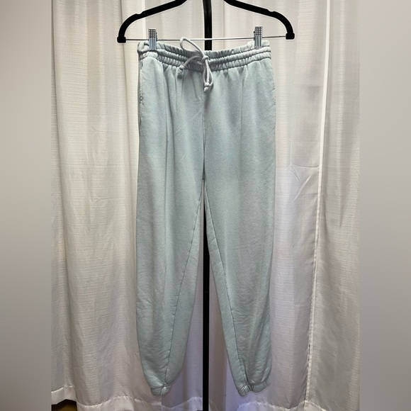 TNA Pants - Tna Airy AF Fleece Boyfriend Sweatpant in blue | size small